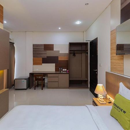 Urbanview Hotel Wg Jimbaran Bali Ungasan Exterior foto